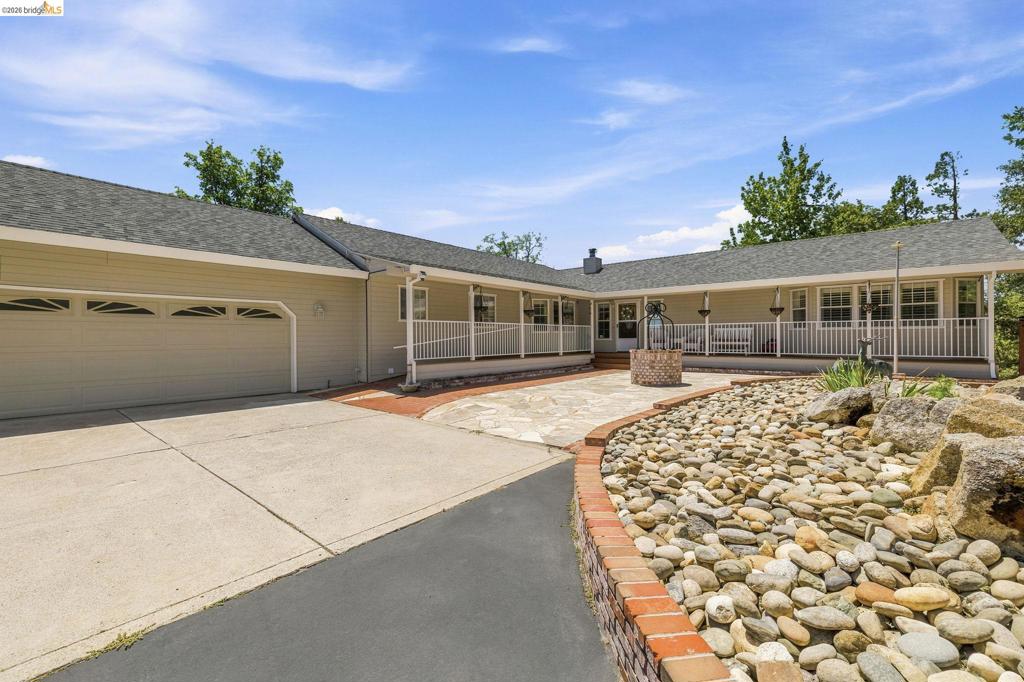 23361 Pinewood Ln, Twain Harte, CA 95383