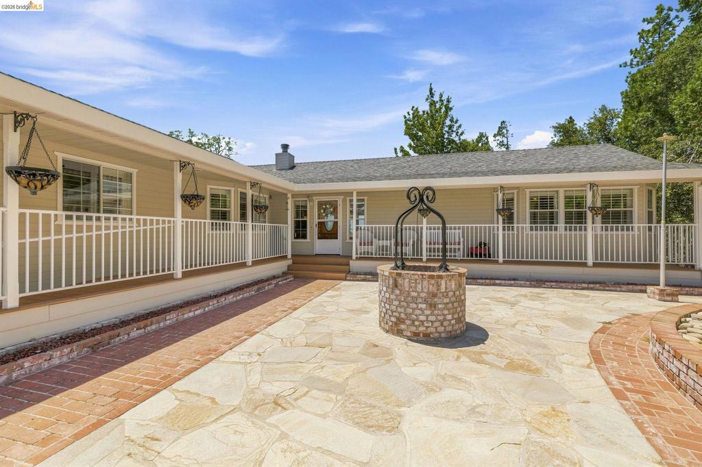 23361 Pinewood Ln, Twain Harte, CA 95383
