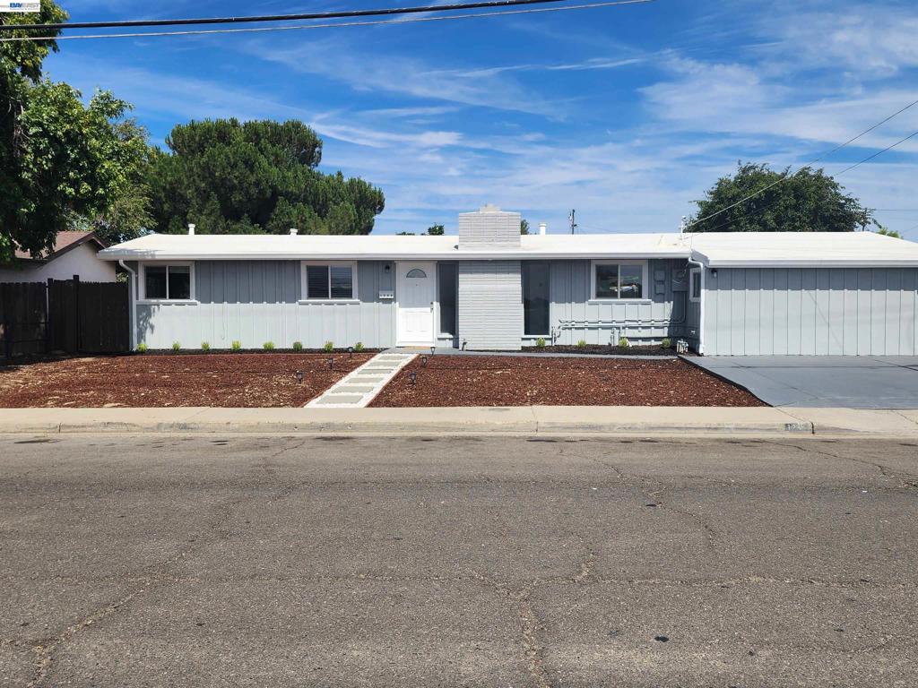 1238 Maryland Ave, Los Banos, CA 93635