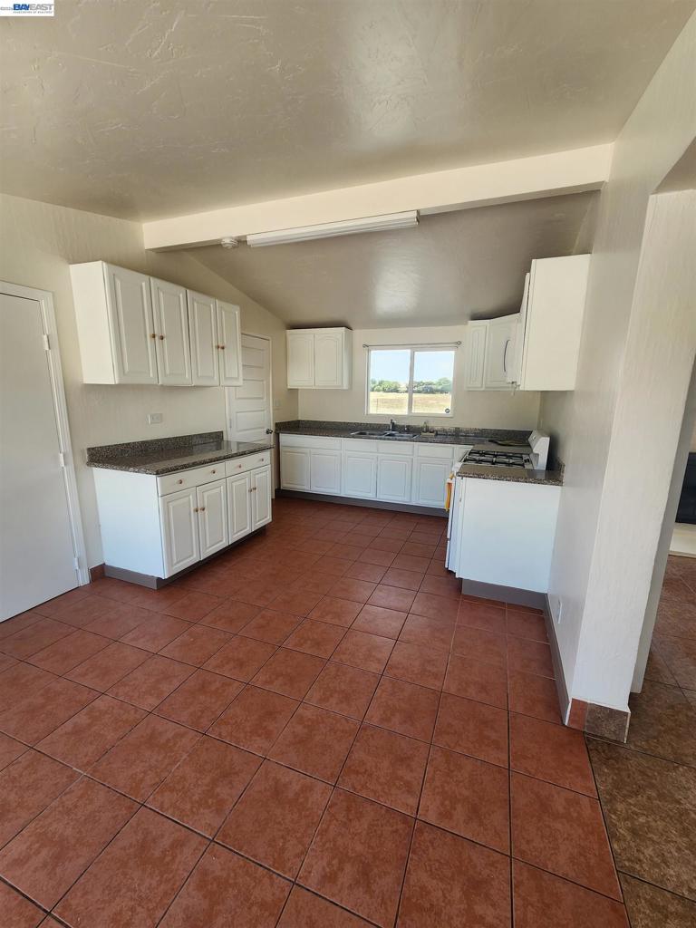 1238 Maryland Ave, Los Banos, CA 93635