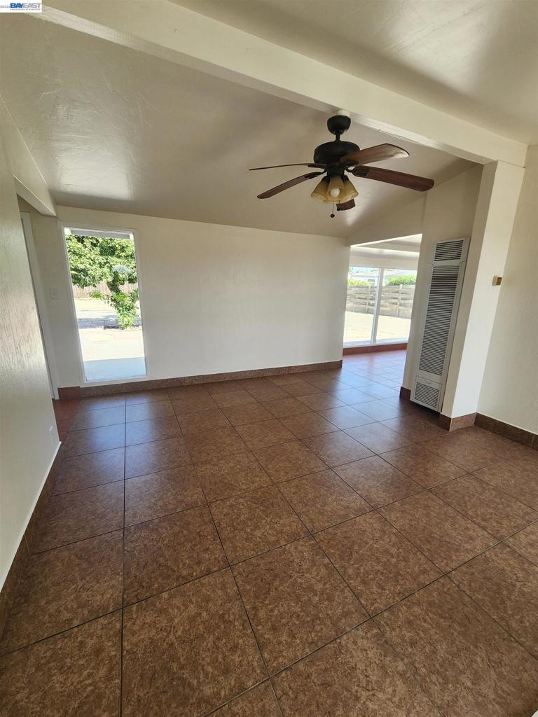 1238 Maryland Ave, Los Banos, CA 93635