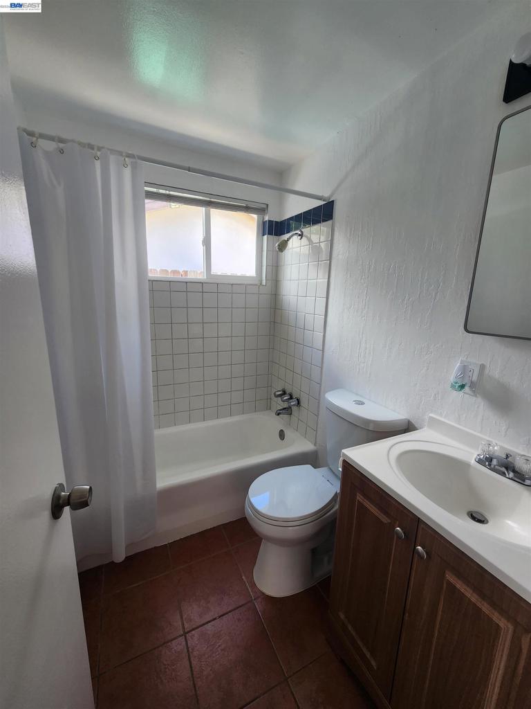 1238 Maryland Ave, Los Banos, CA 93635