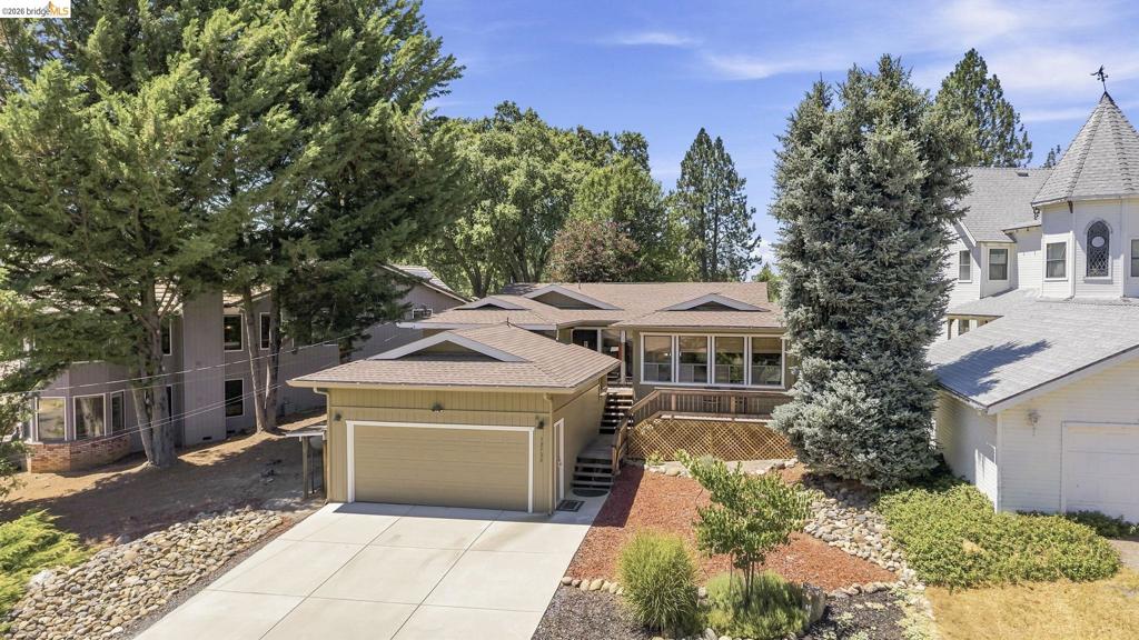 12728 Mount Jefferson St., Groveland, CA 95321
