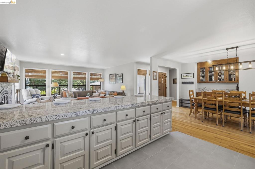 12728 Mount Jefferson St., Groveland, CA 95321