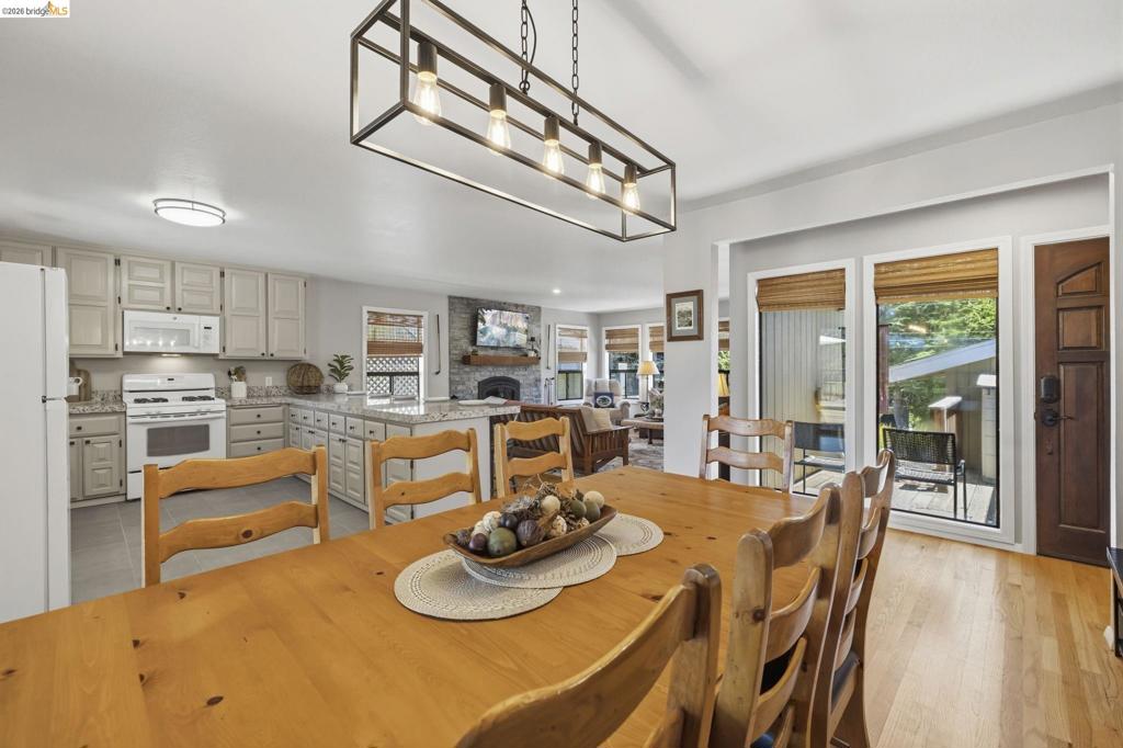 12728 Mount Jefferson St., Groveland, CA 95321