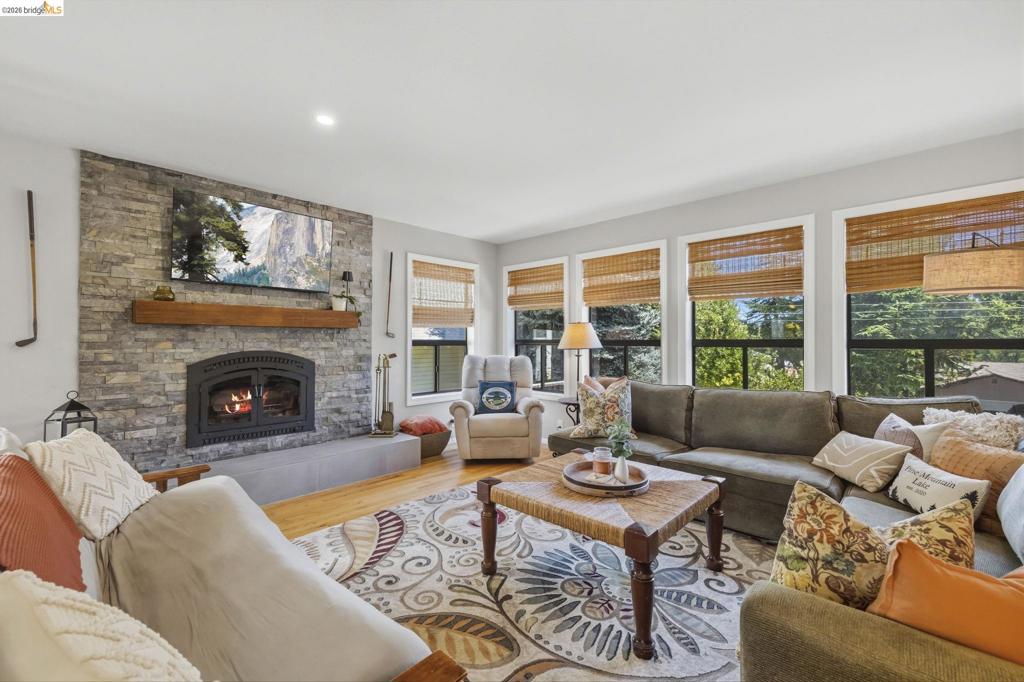 12728 Mount Jefferson St., Groveland, CA 95321