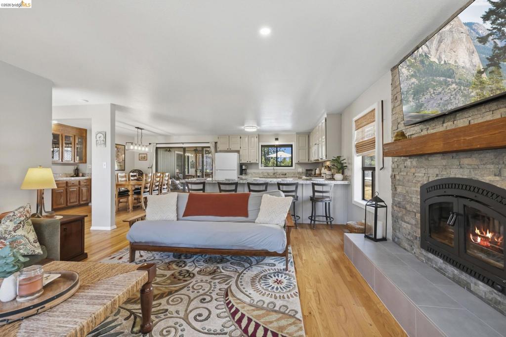 12728 Mount Jefferson St., Groveland, CA 95321