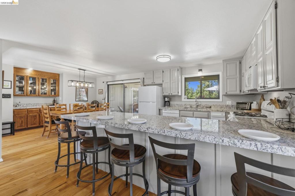 12728 Mount Jefferson St., Groveland, CA 95321