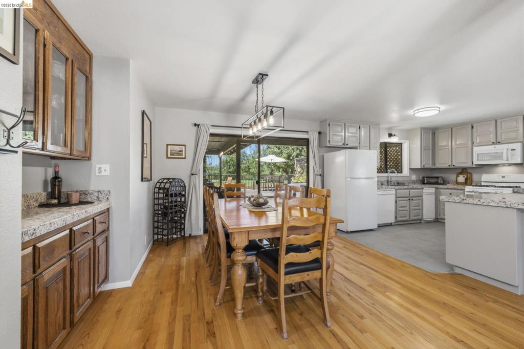 12728 Mount Jefferson St., Groveland, CA 95321