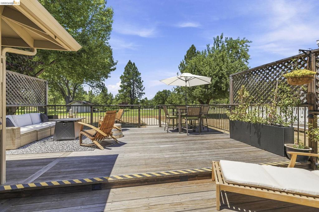 12728 Mount Jefferson St., Groveland, CA 95321