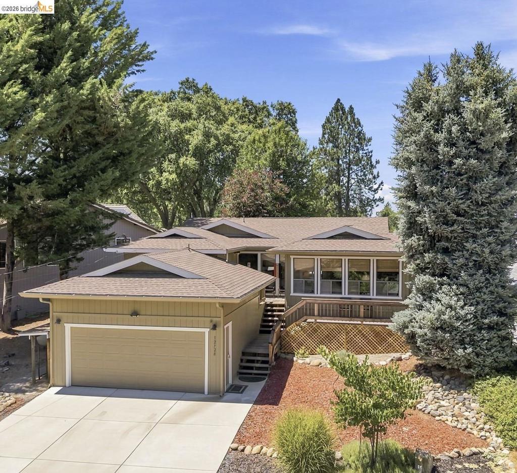 12728 Mount Jefferson St., Groveland, CA 95321