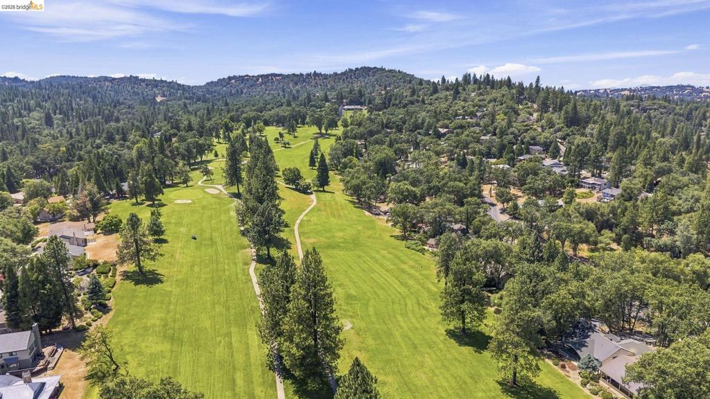 12728 Mount Jefferson St., Groveland, CA 95321
