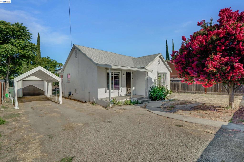 504 Roselawn Ave, Modesto, CA 95351