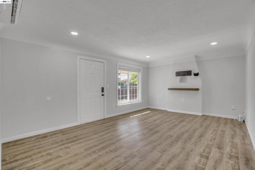 504 Roselawn Ave, Modesto, CA 95351