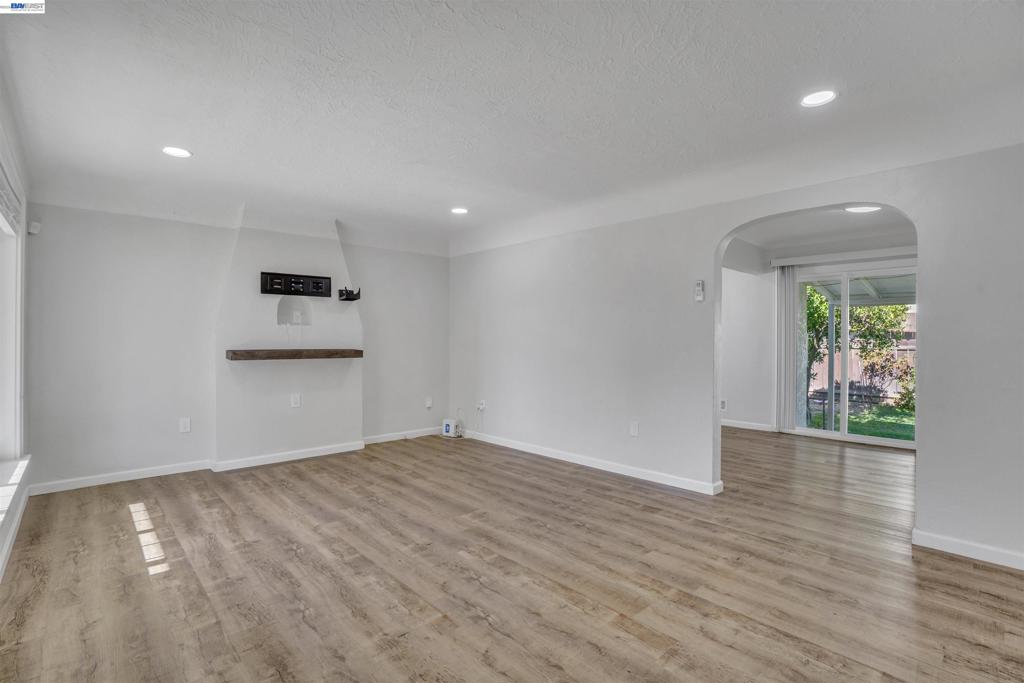 504 Roselawn Ave, Modesto, CA 95351