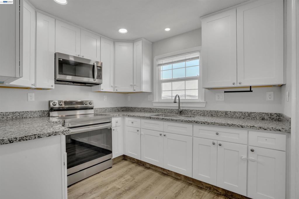 504 Roselawn Ave, Modesto, CA 95351