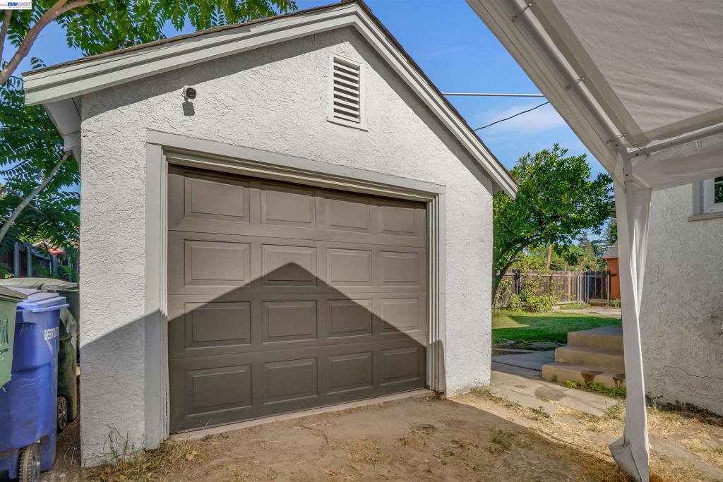 504 Roselawn Ave, Modesto, CA 95351