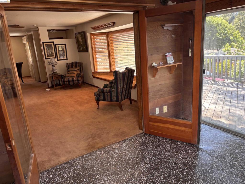 19256 Rockridge Way, Sonora, CA 95370