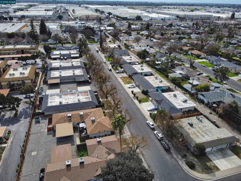 219 Kingston Lane, Modesto, CA 95354-3128