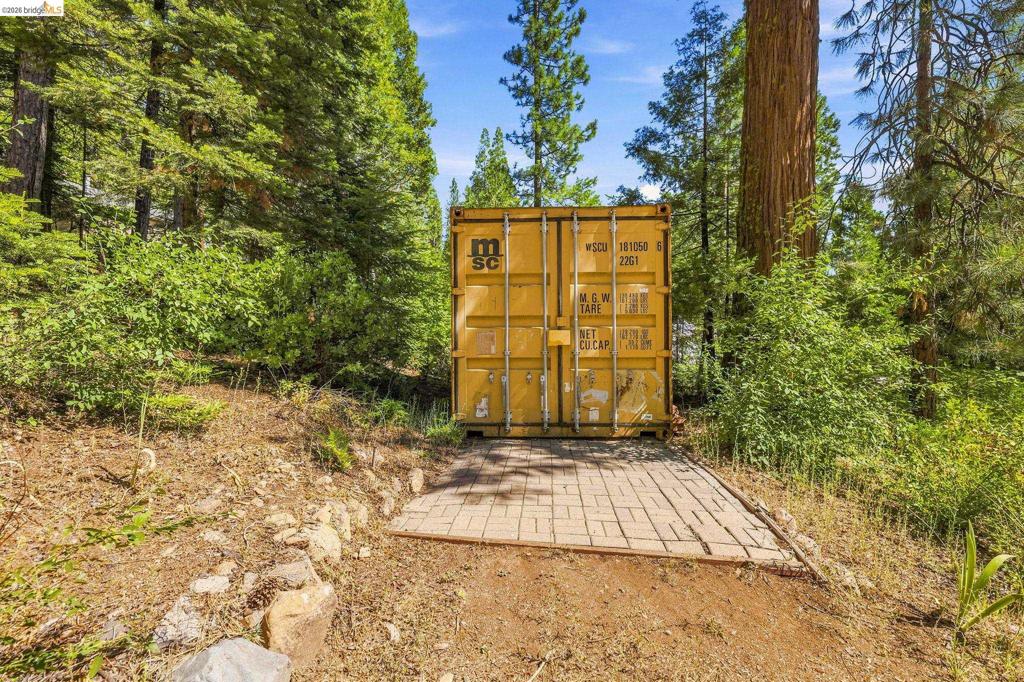 26457 Crystal Rd, Long Barn, CA 95335