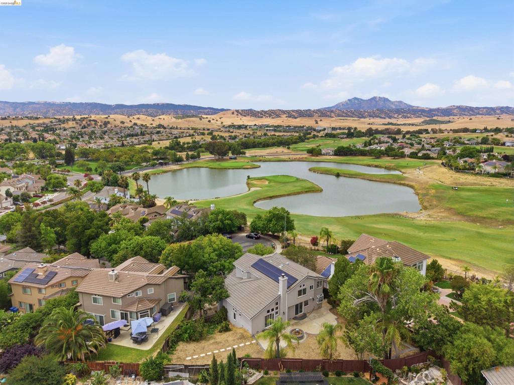 160 Palm Pl, Brentwood (CC), CA 94513
