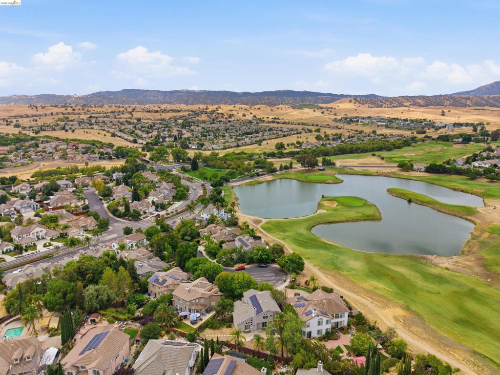 160 Palm Pl, Brentwood (CC), CA 94513