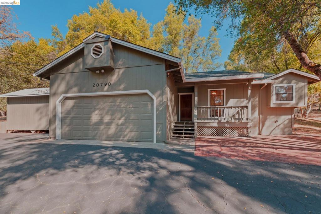 20790 Ferretti Rd, Groveland, CA 95321