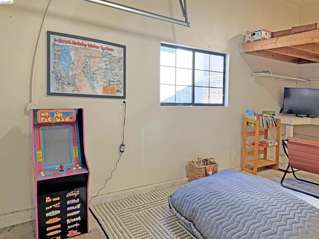 20790 Ferretti Rd, Groveland, CA 95321
