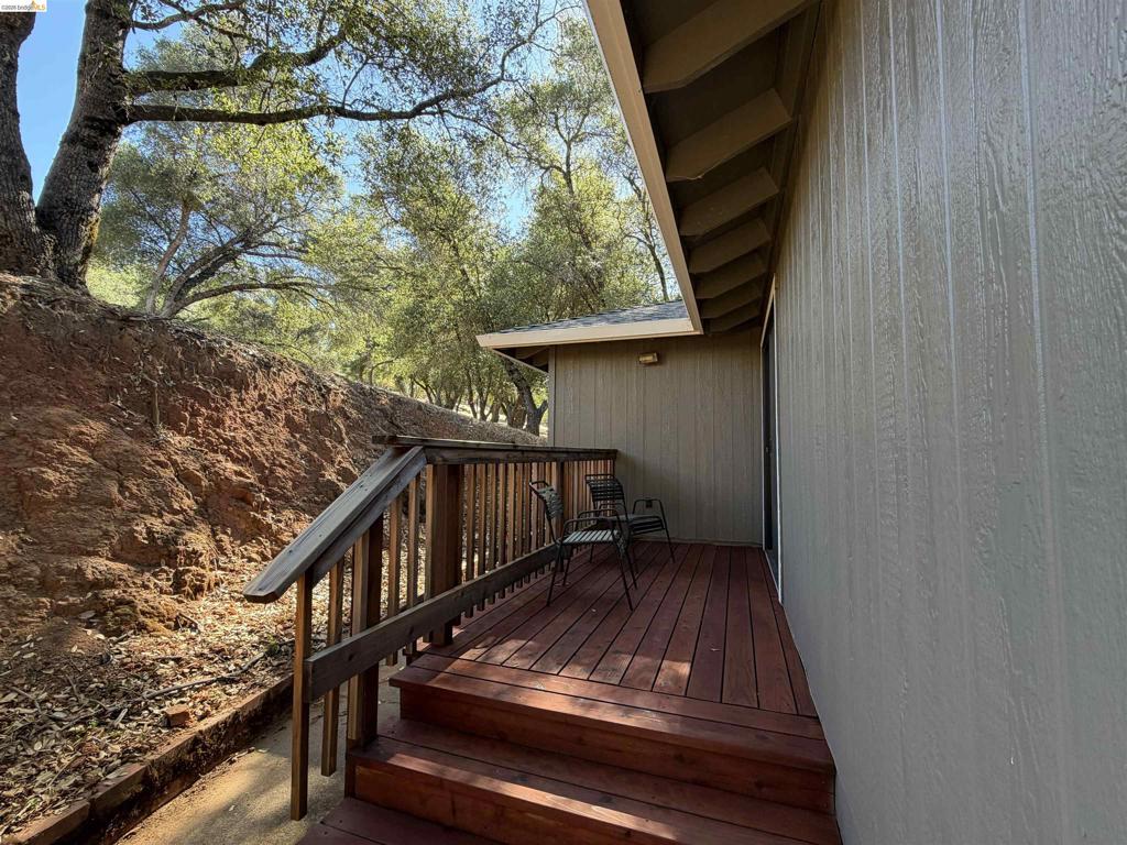 20790 Ferretti Rd, Groveland, CA 95321