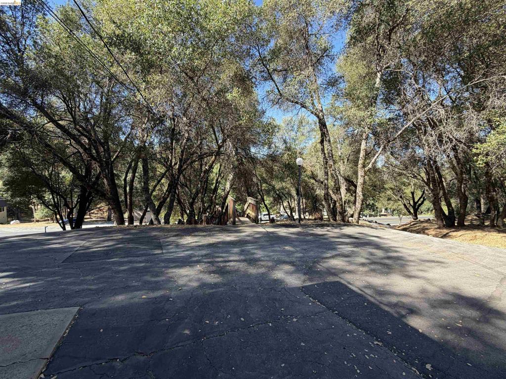 20790 Ferretti Rd, Groveland, CA 95321