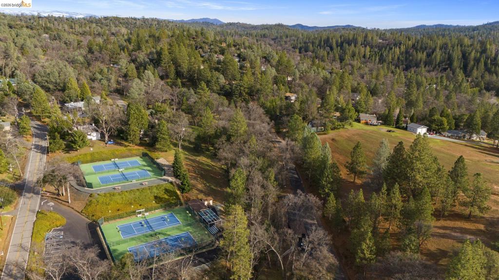 20790 Ferretti Rd, Groveland, CA 95321