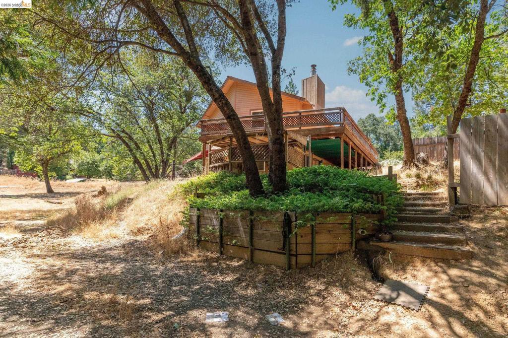 21473 Eel River Dr, Sonora, CA 95370