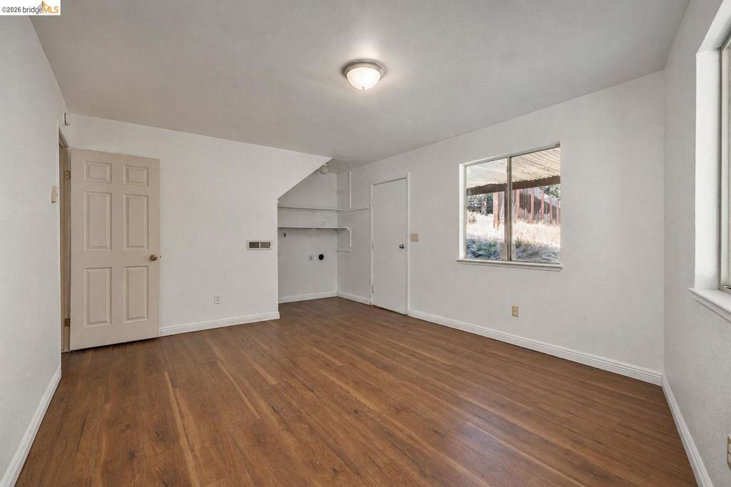 21473 Eel River Dr, Sonora, CA 95370