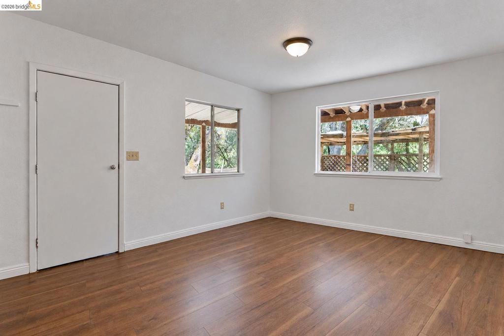 21473 Eel River Dr, Sonora, CA 95370