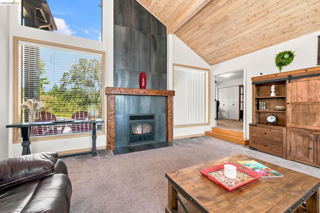 14469 Phillip Ln, Sonora, CA 95370
