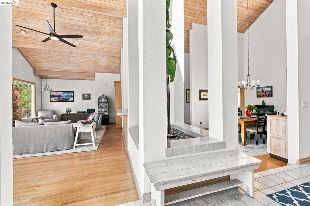 14469 Phillip Ln, Sonora, CA 95370