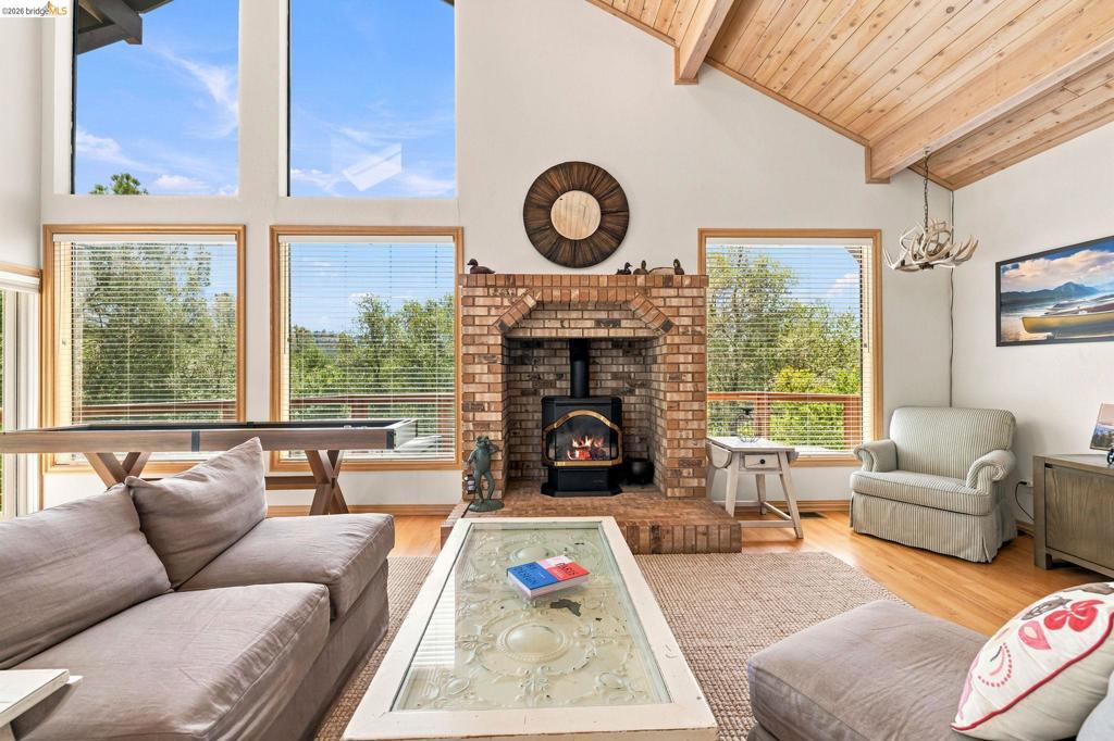 14469 Phillip Ln, Sonora, CA 95370