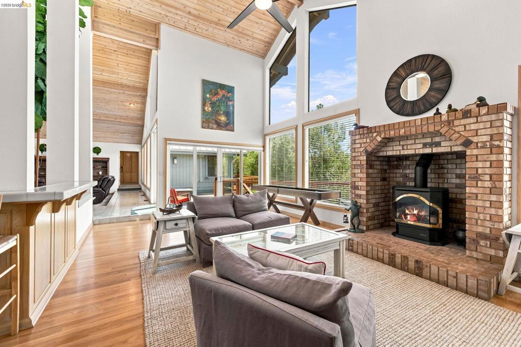 14469 Phillip Ln, Sonora, CA 95370