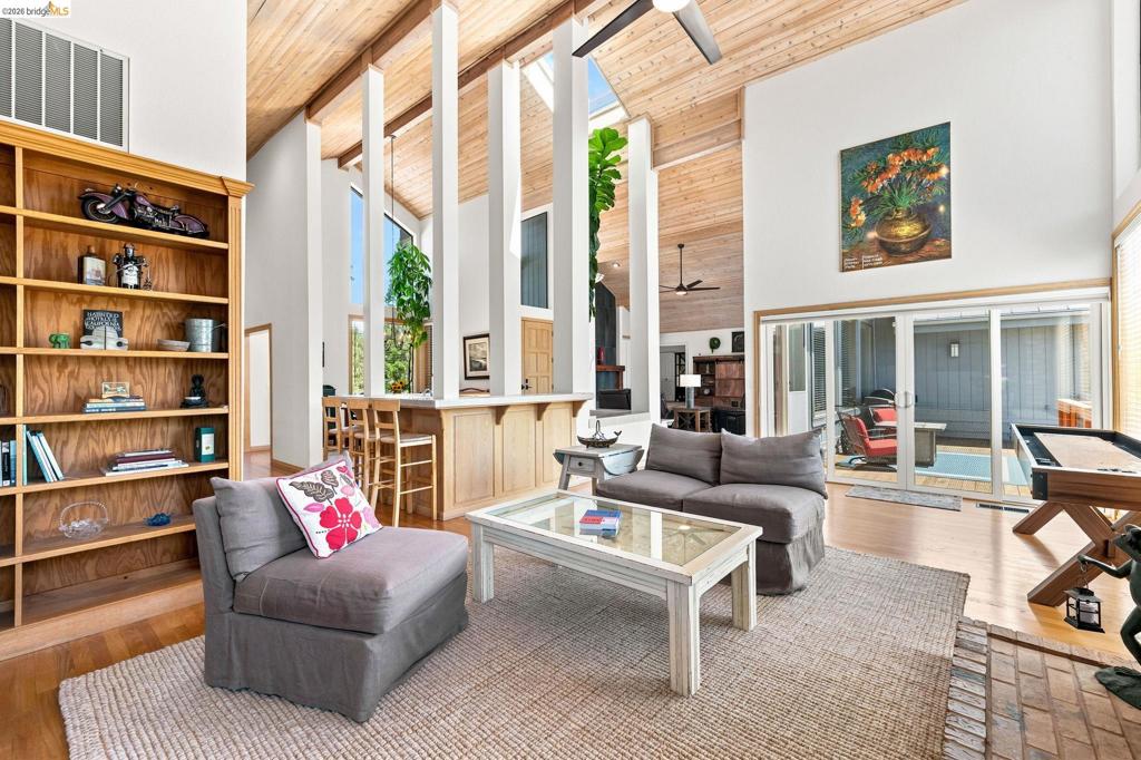 14469 Phillip Ln, Sonora, CA 95370