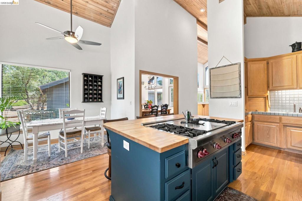 14469 Phillip Ln, Sonora, CA 95370
