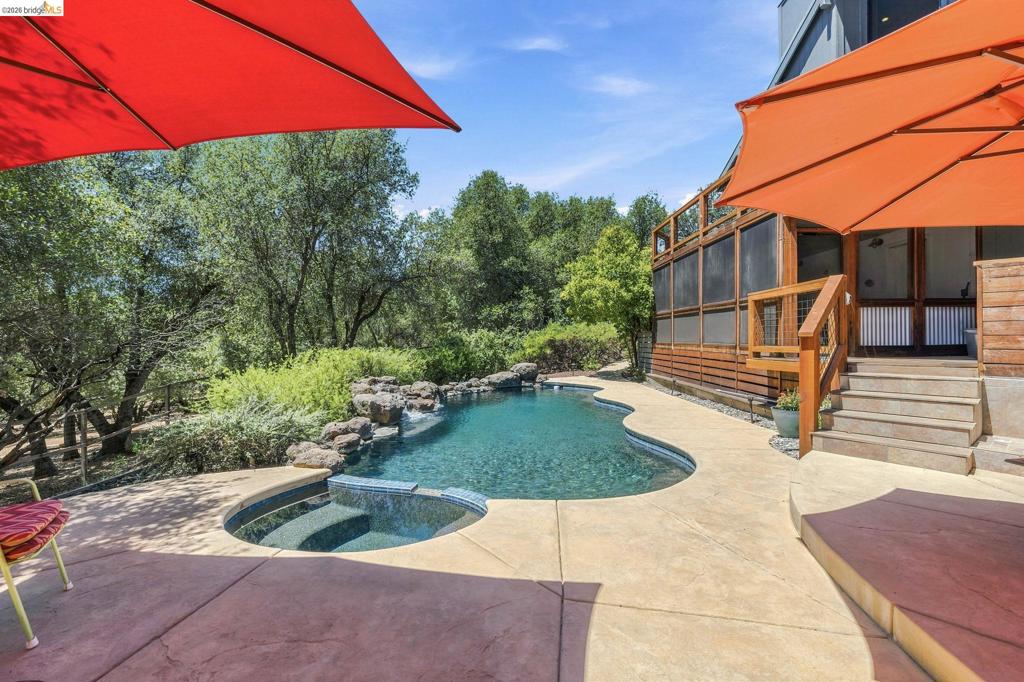 14469 Phillip Ln, Sonora, CA 95370
