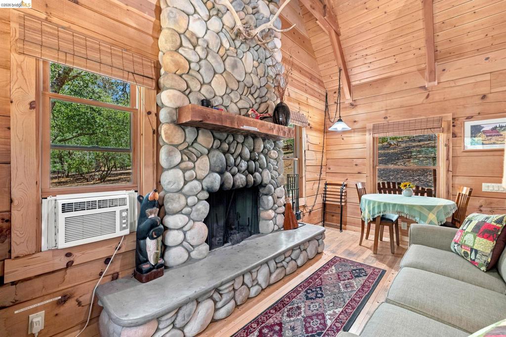 14469 Phillip Ln, Sonora, CA 95370