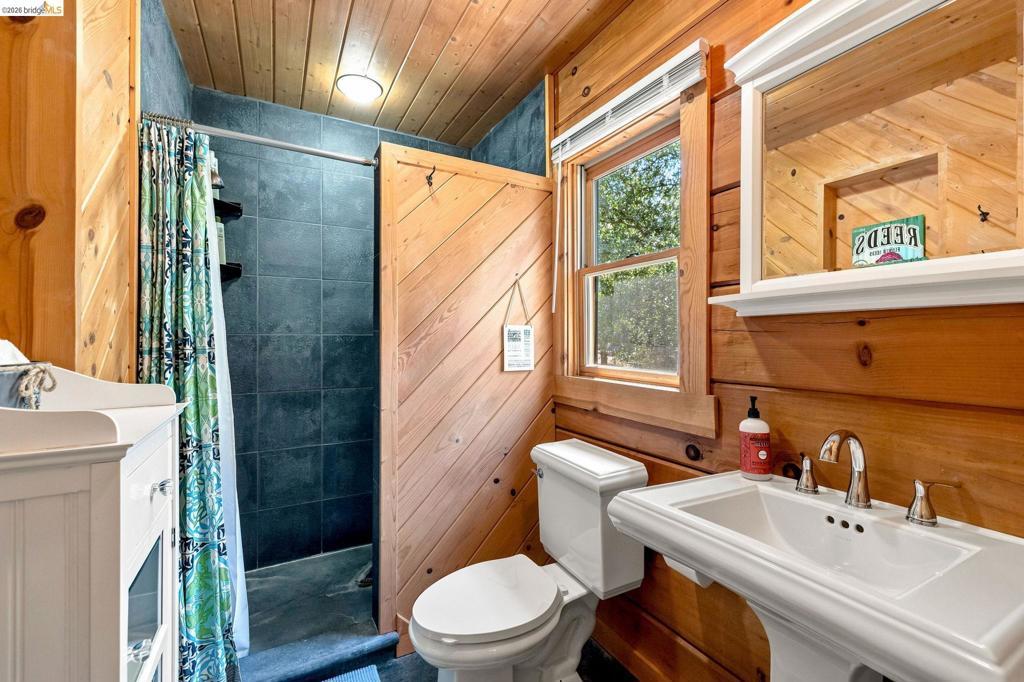 14469 Phillip Ln, Sonora, CA 95370