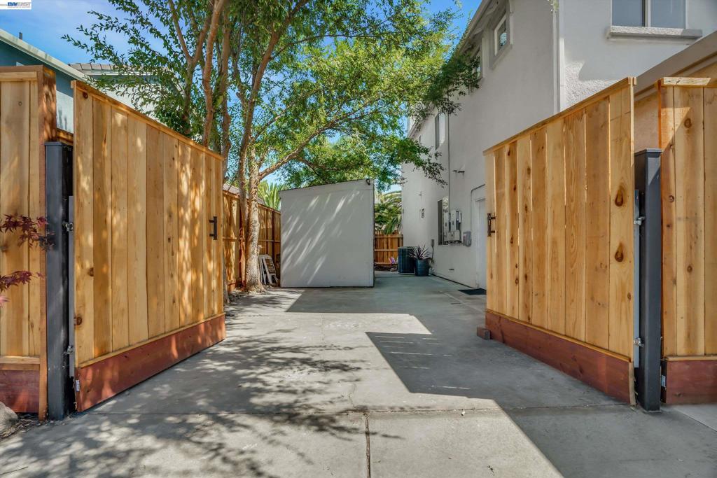757 Dody Dr, Manteca, CA 95337