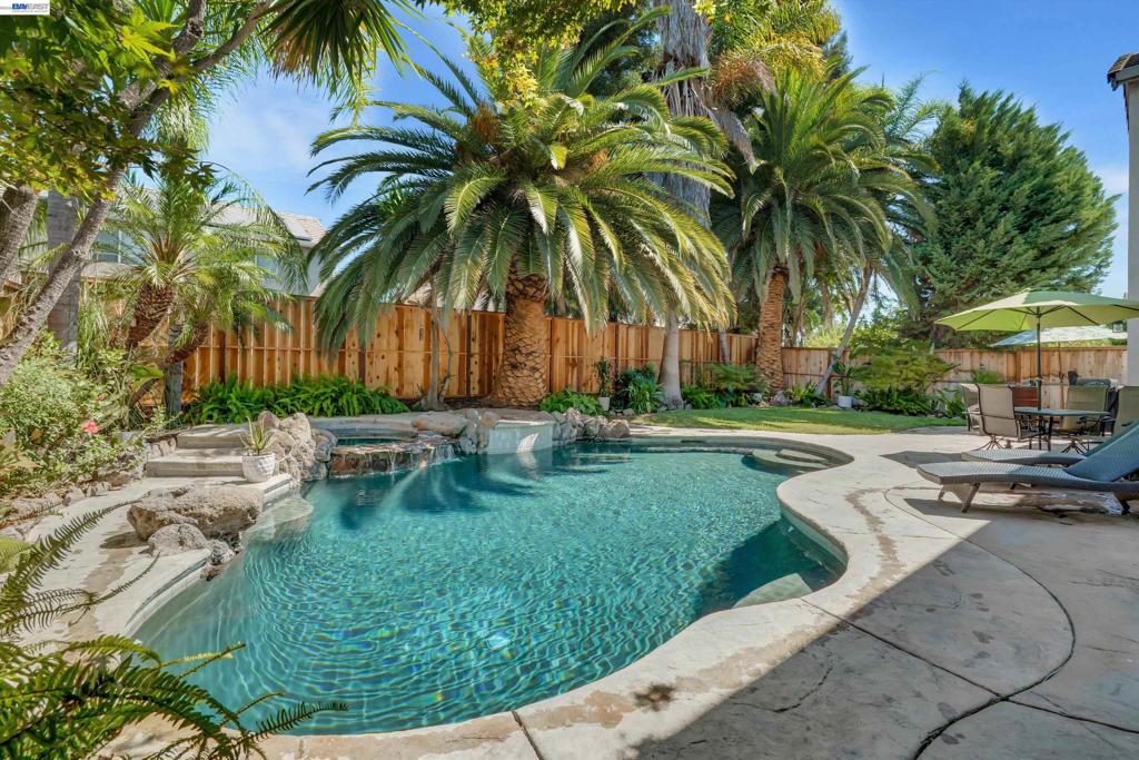 757 Dody Dr, Manteca, CA 95337