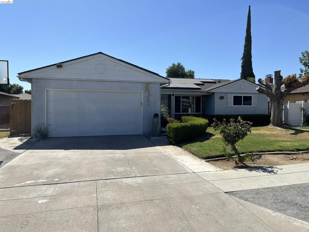 4463 N Meridian Ave., Fresno, CA 93726-2723