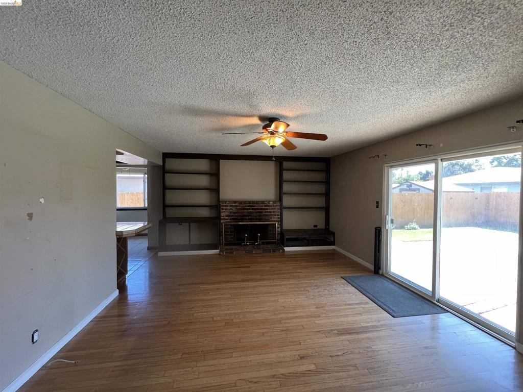 4463 N Meridian Ave., Fresno, CA 93726-2723
