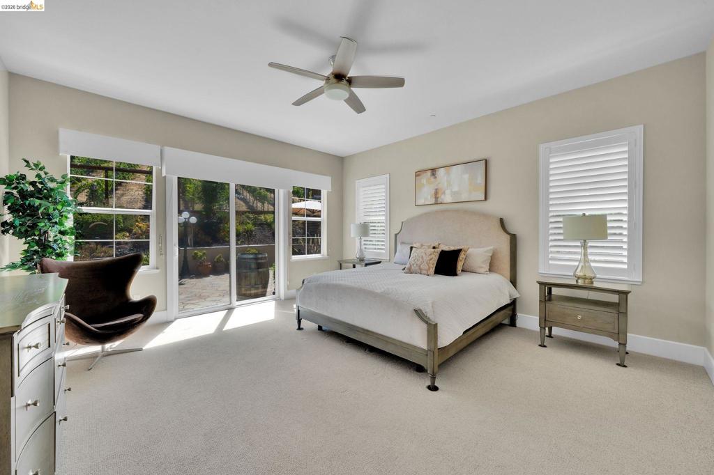 Open Photo