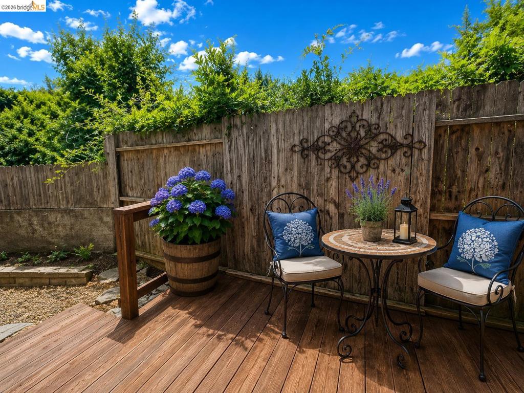 20742 Walker Way, Sonora, CA 95370-6957