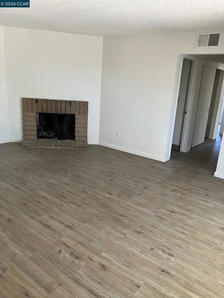 1527 Moffett Rd, Ceres, CA 95307